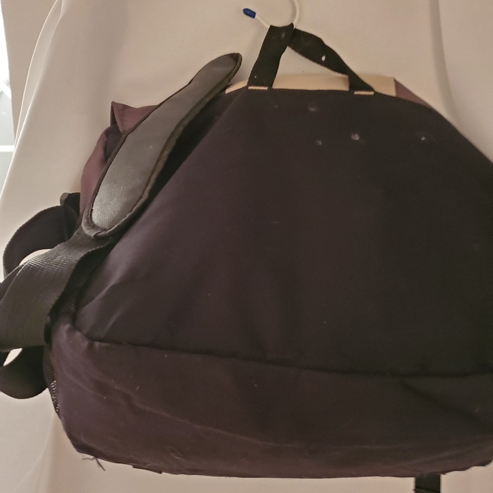 EDGE Backpack - Picture 5 of 7